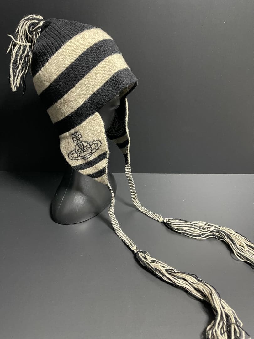 激レア香椎かてぃ着用同型同色◆初期型正規品◆美品ヴィヴィアン耳当て付きニット帽