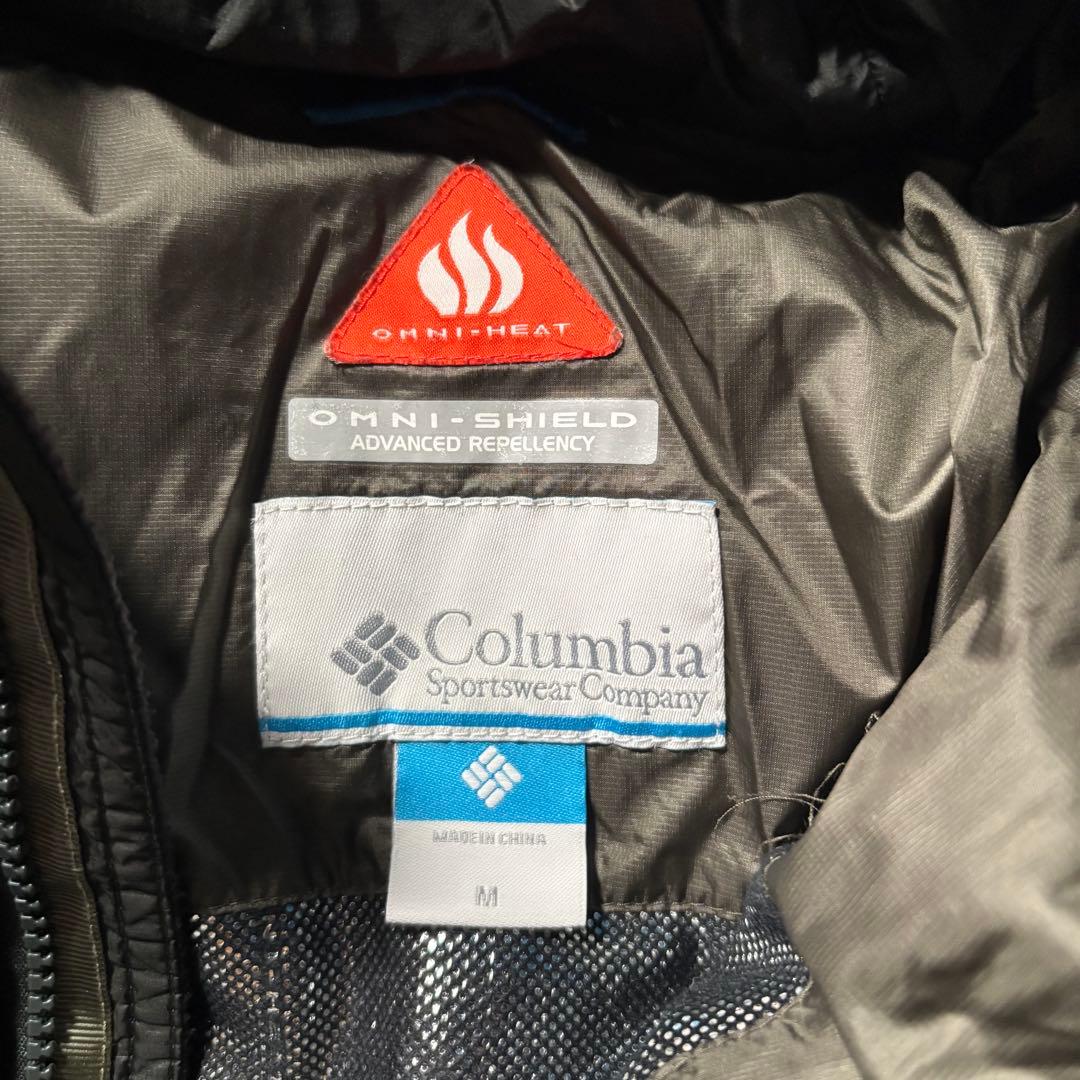 美品 Columbia ダウン パファージャケット 短丈 フード ドローコード