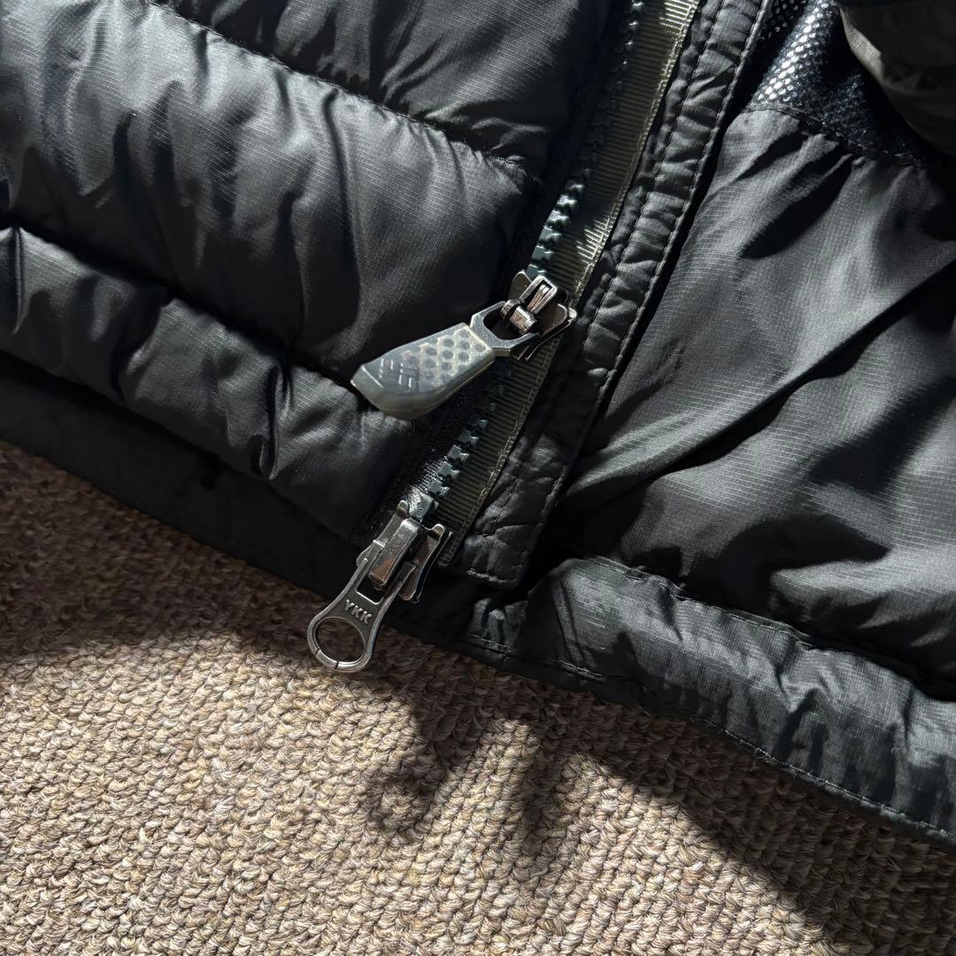 美品 Columbia ダウン パファージャケット 短丈 フード ドローコード