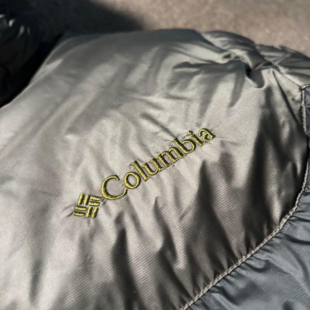 美品 Columbia ダウン パファージャケット 短丈 フード ドローコード