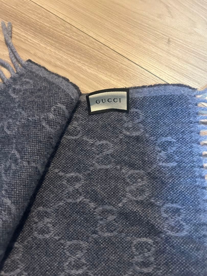 GUCCI GGパターン マフラー グレー 赤