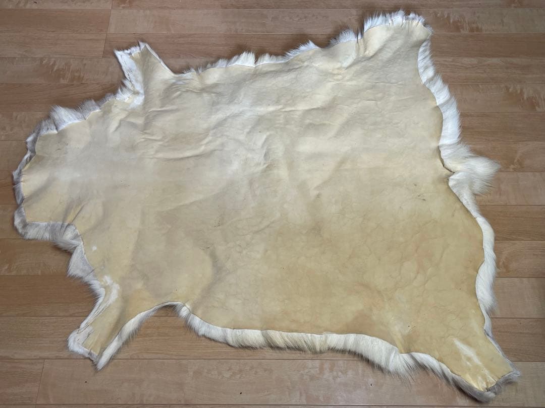 【Used】トナカイ毛皮ラグ