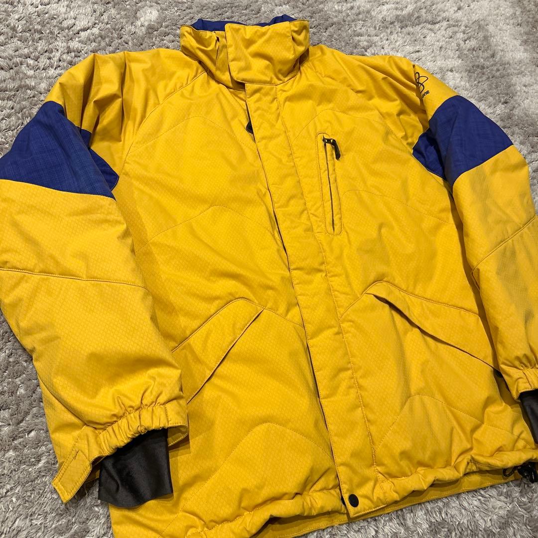 241 スノーボードウェア