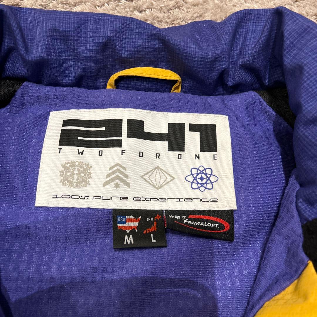 241 スノーボードウェア