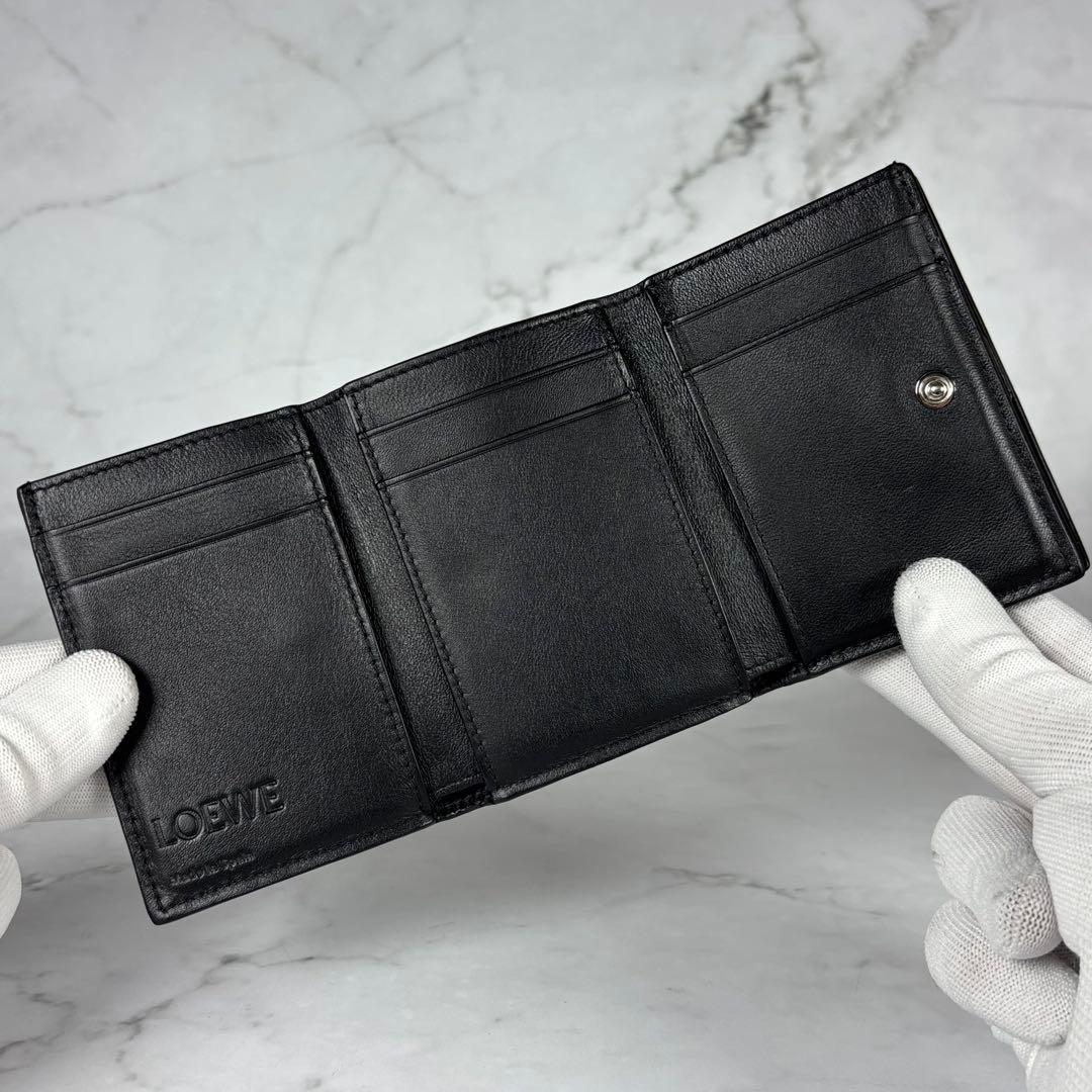 ロエベ　アナグラム　トライフォールドウォレット　Wホック　三つ折り　財布