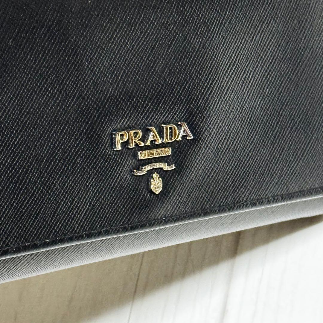 美品　Prada プラダ　長財布　サフィアーノ　レザー　ゴールドロゴ
