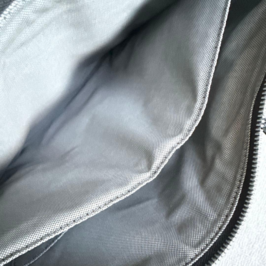 【極美品】コールハーン　グランドアンビションスモールバッグパック　オールレザー