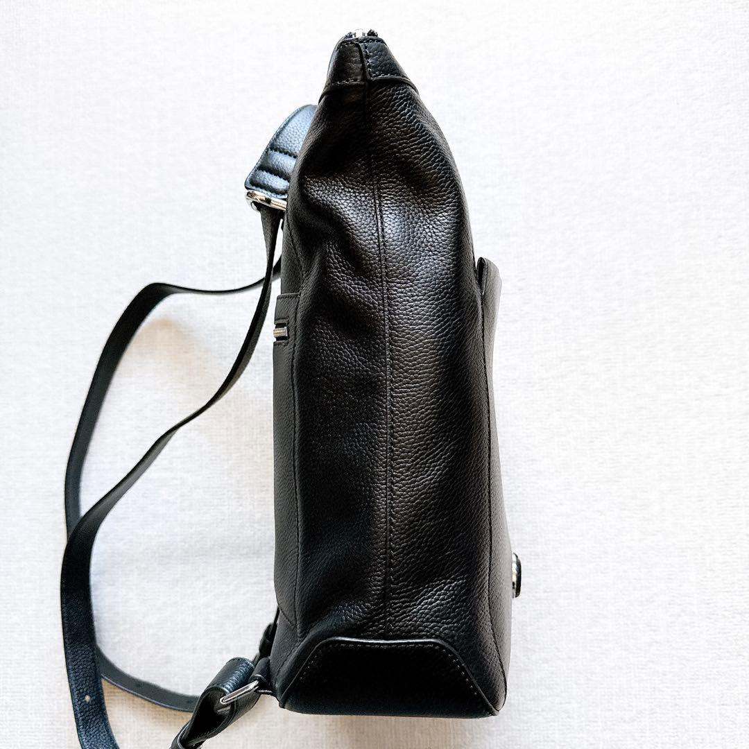 【極美品】コールハーン　グランドアンビションスモールバッグパック　オールレザー