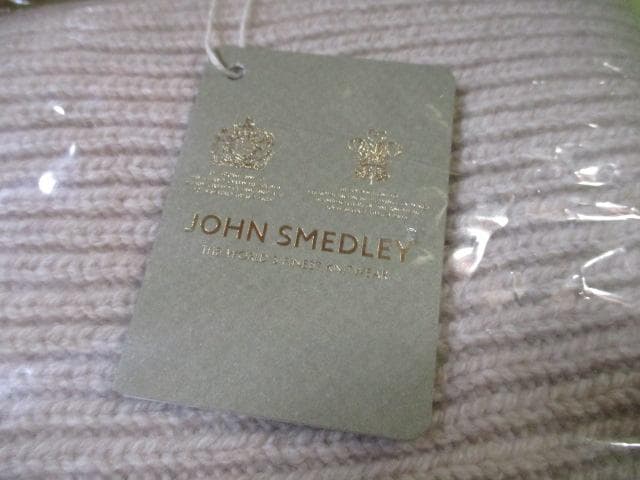 JOHN SMEDLEY　ジョンスメドレー　カシミア　マフラー　未使用品