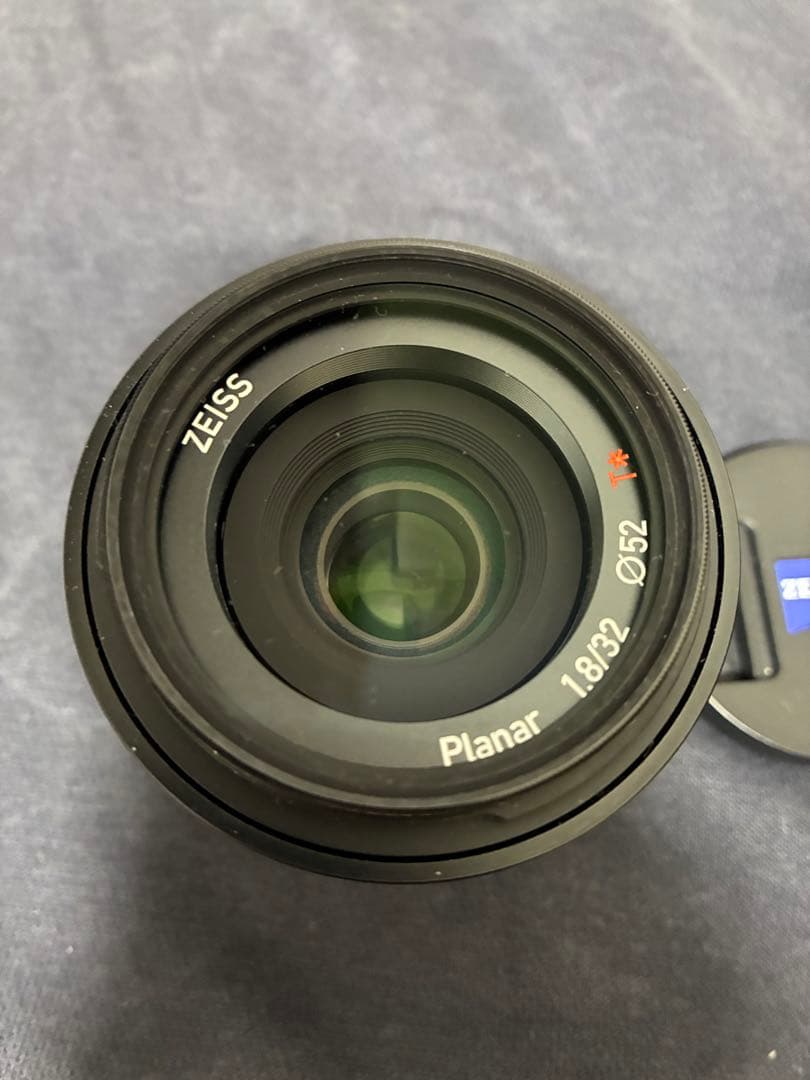 carl zeiss Touit 1.8/32 レンズ