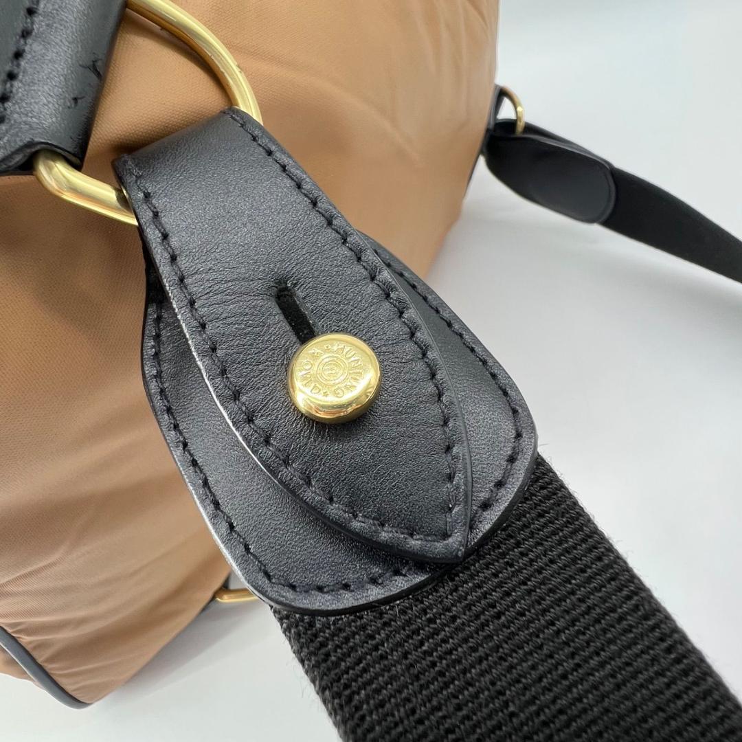 タグ付✨美品 ハンティングワールド バチューサー レザー ボディバッグ 斜めがけ