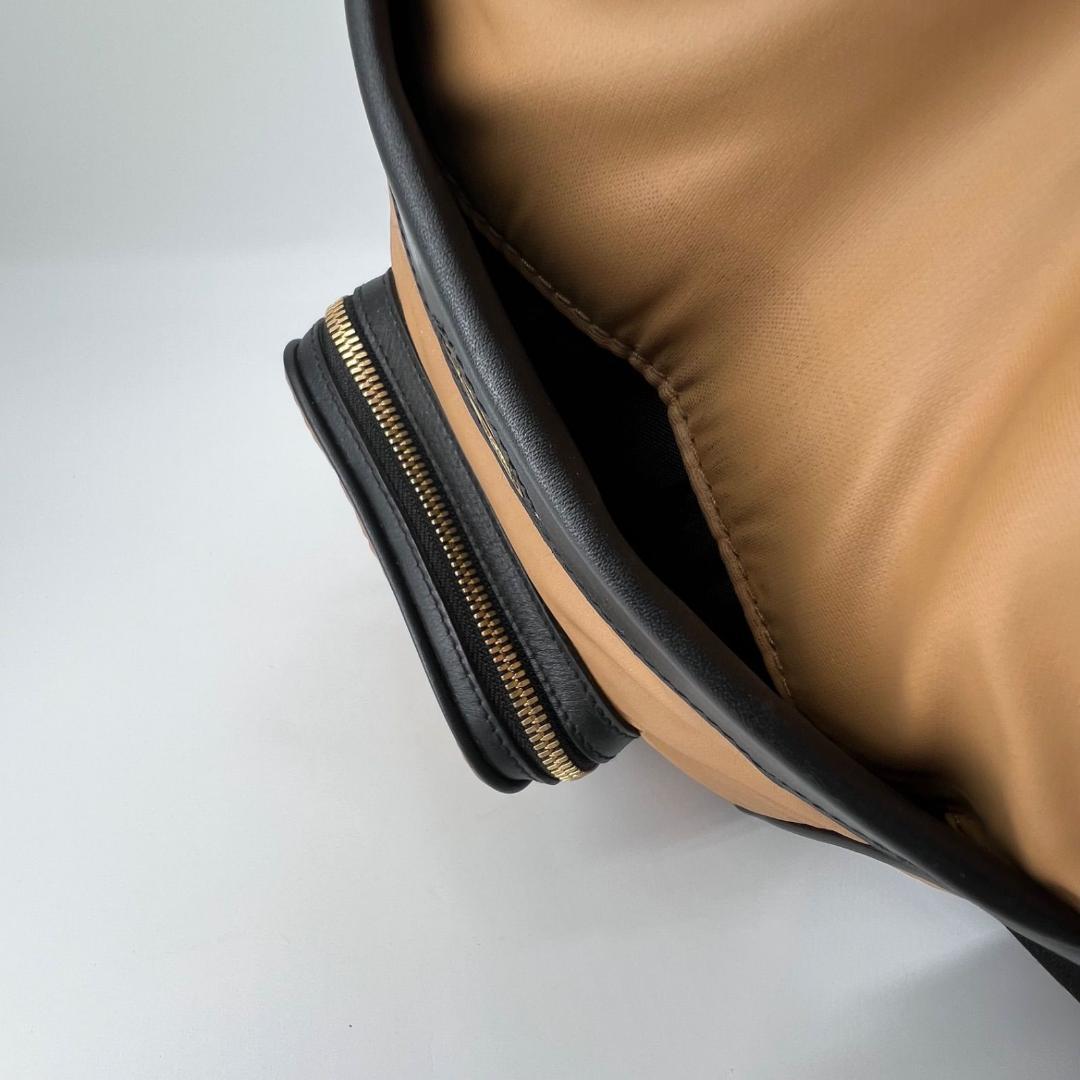 タグ付✨美品 ハンティングワールド バチューサー レザー ボディバッグ 斜めがけ