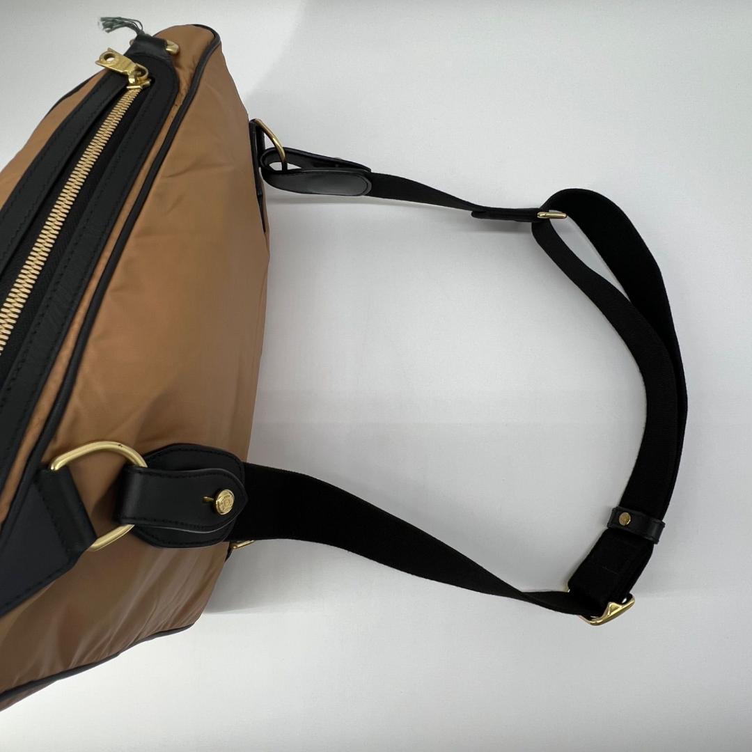 タグ付✨美品 ハンティングワールド バチューサー レザー ボディバッグ 斜めがけ