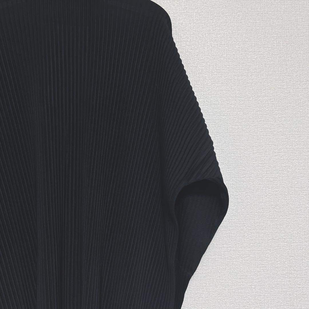 オムプリッセイッセイミヤケ　ロングコート　ロング羽織り　ブラック