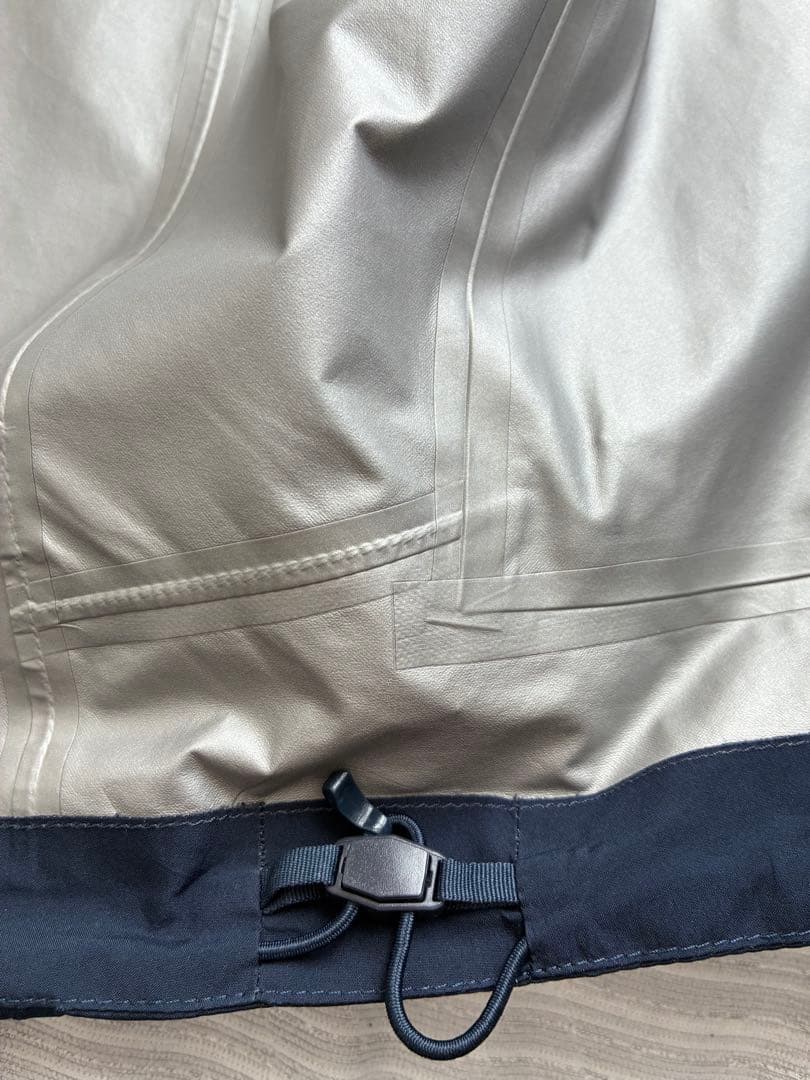 【カズ】MAMMUT(マムート)シェルジャケット ゴアテックス