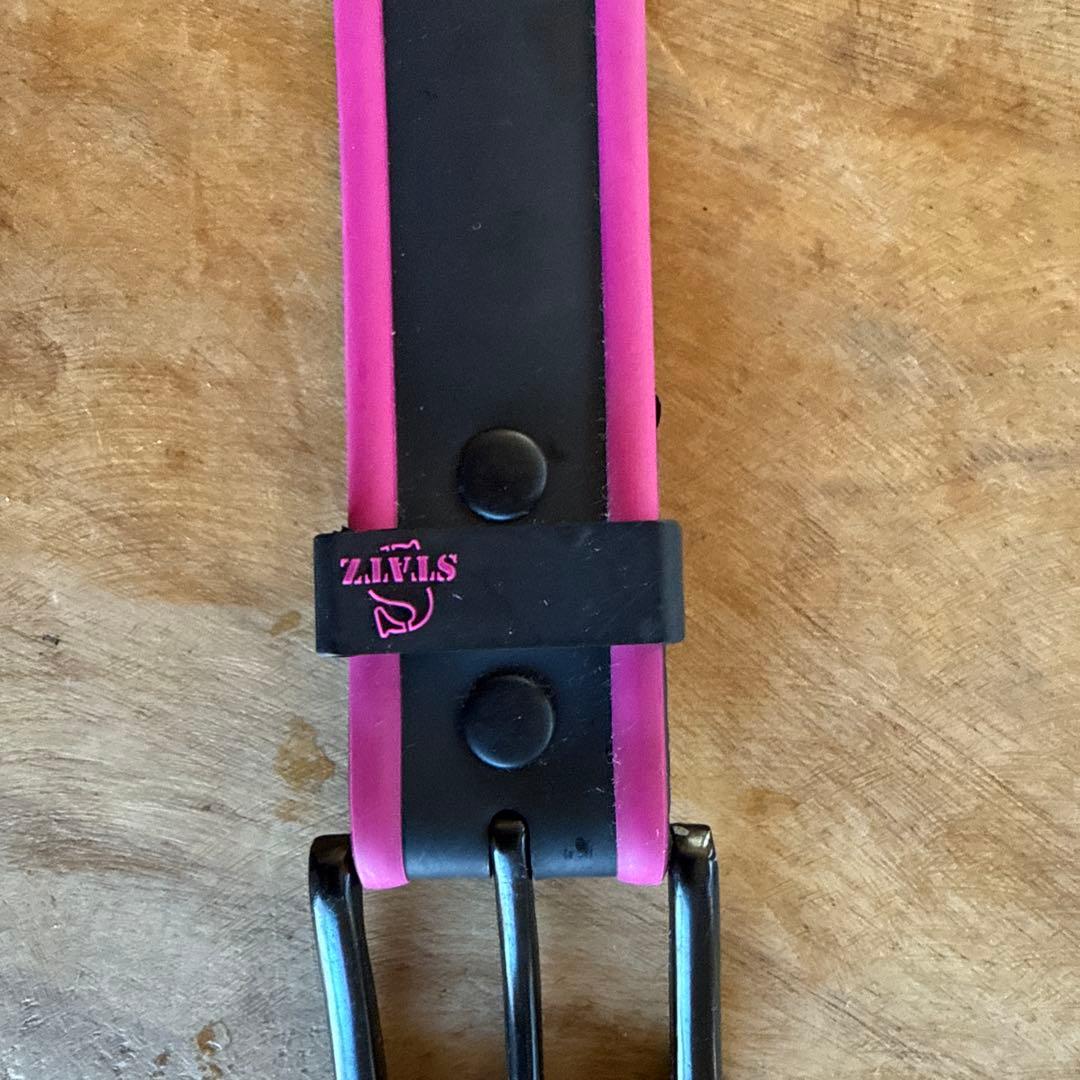 スノーボードSITAT ピンク ブラック ベルト