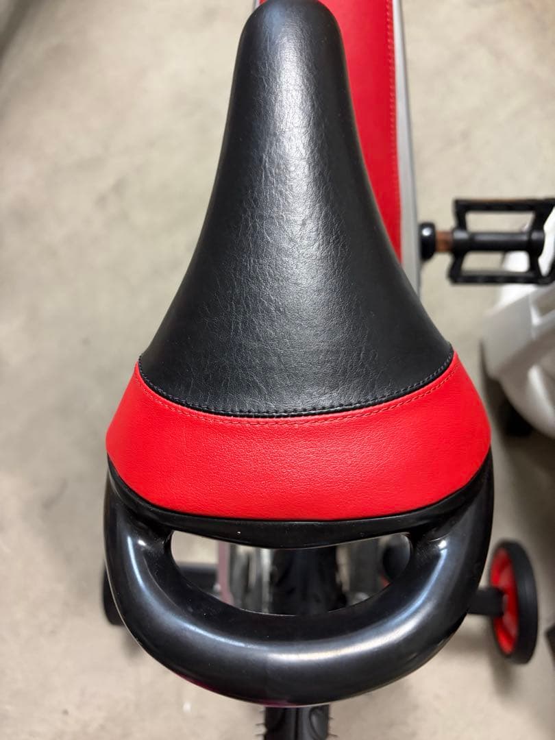 Mercedes-Benz キッズバイク シルバー/レッド クリスマスプレゼント