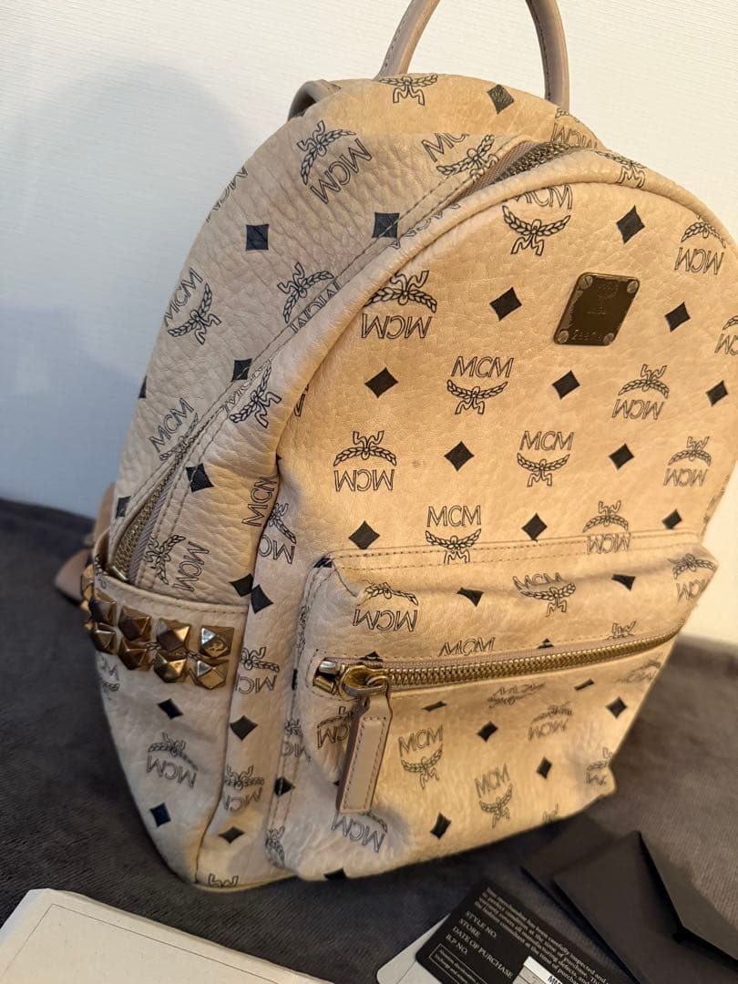 MCM ロゴプリント スタッズバックパック
