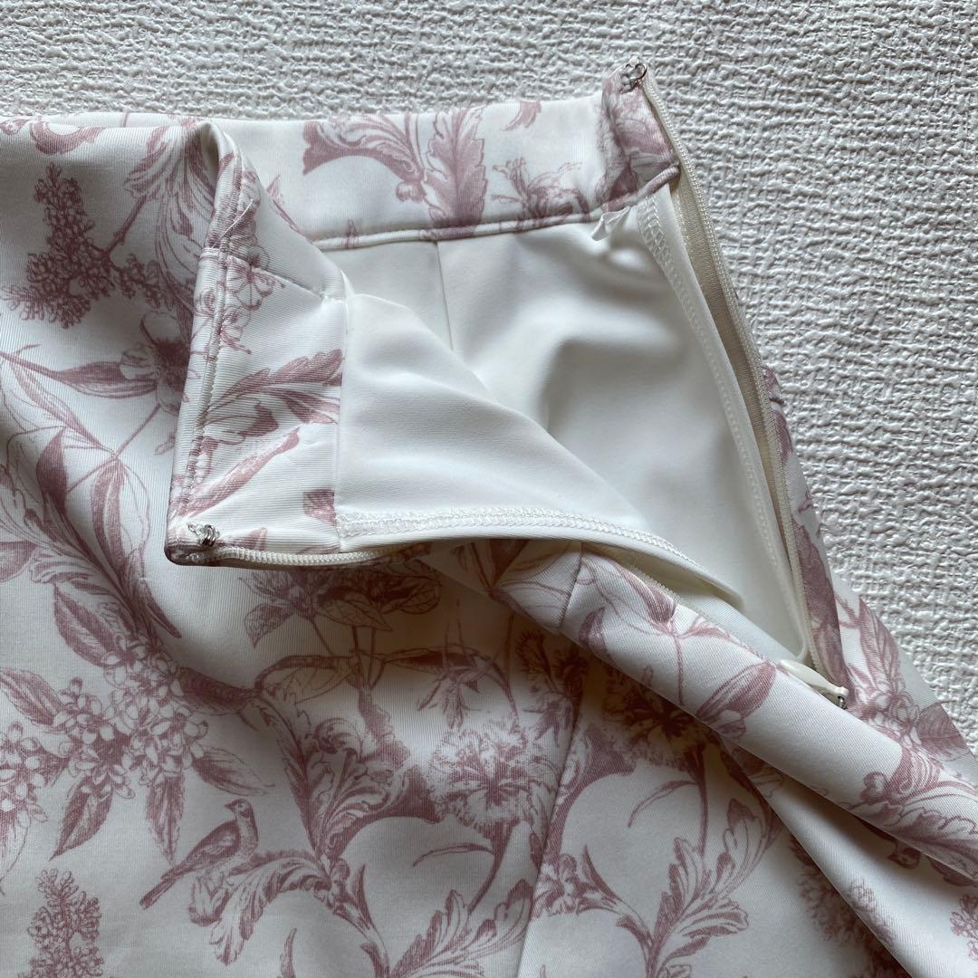 美品✨eimy golf ゴルフ　フレアースカートフラワー柄　ピンクM