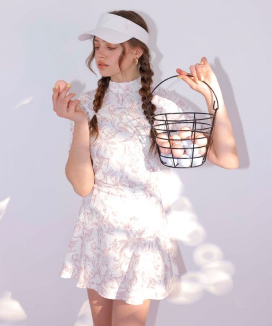 美品✨eimy golf ゴルフ　フレアースカートフラワー柄　ピンクM