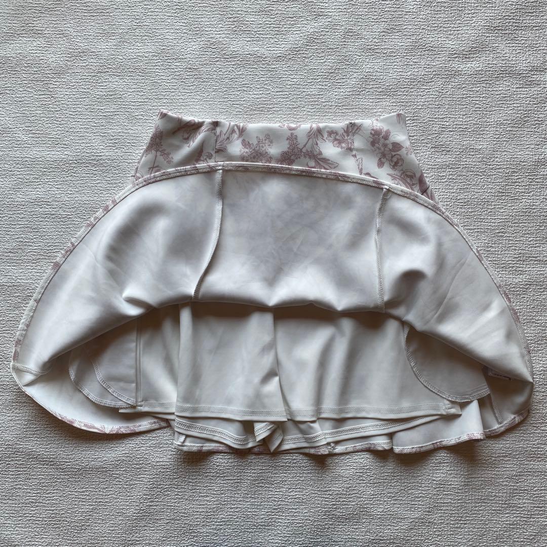 美品✨eimy golf ゴルフ　フレアースカートフラワー柄　ピンクM