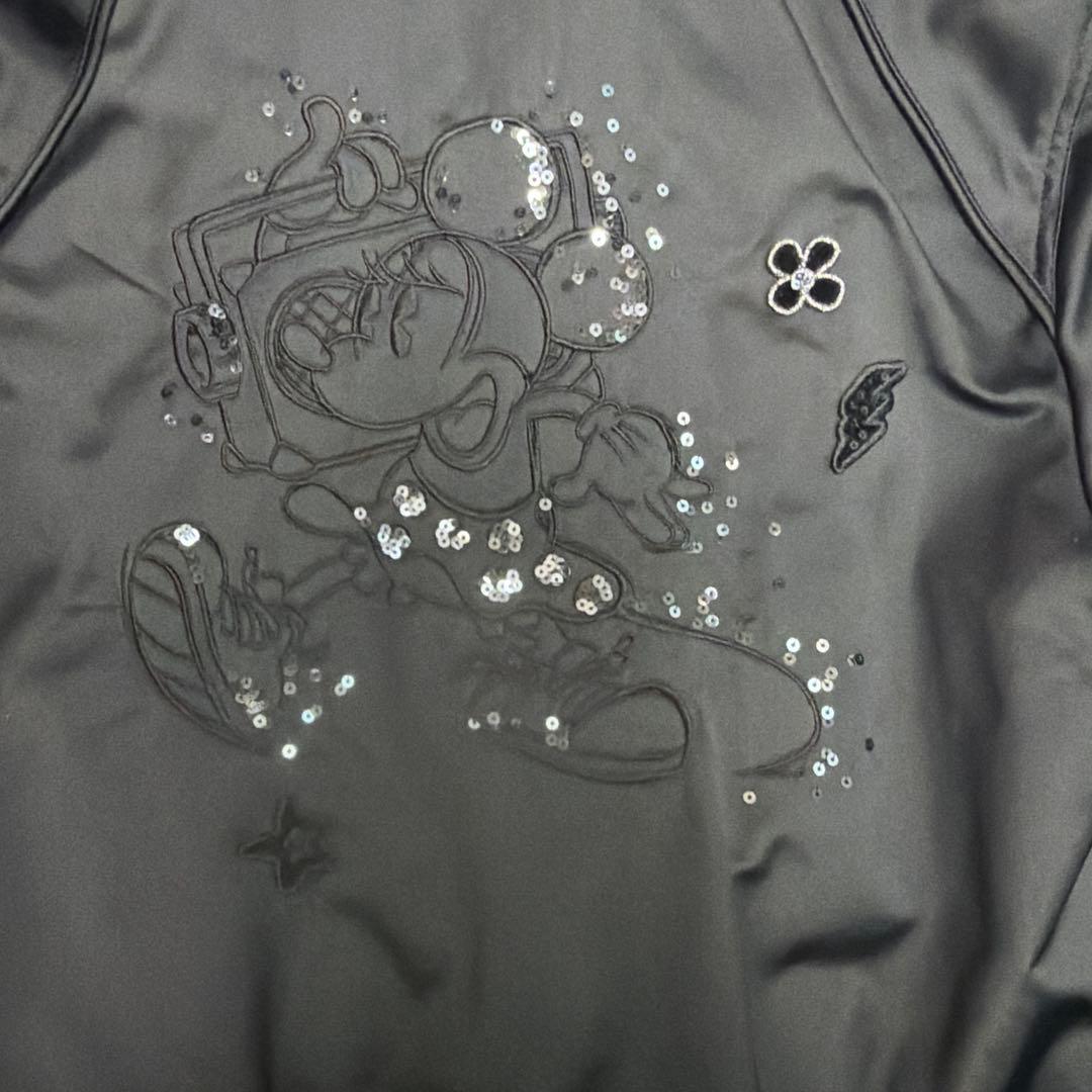 コーチコラボ　ミッキー刺繍 ブラックサテンスタジャン