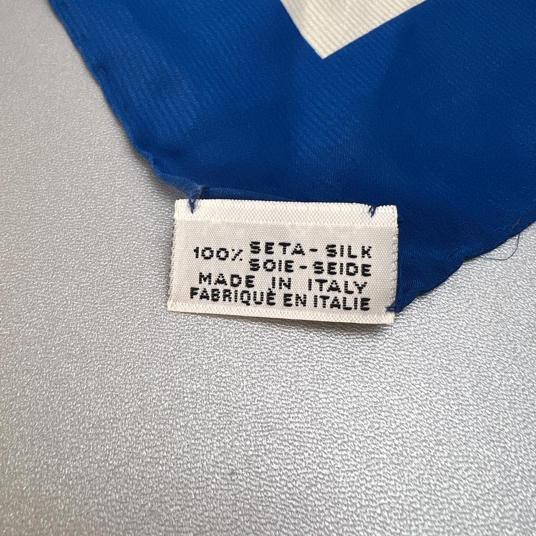 CHANEL シャネル タグ付き シルク スカーフ ブルー A-9492