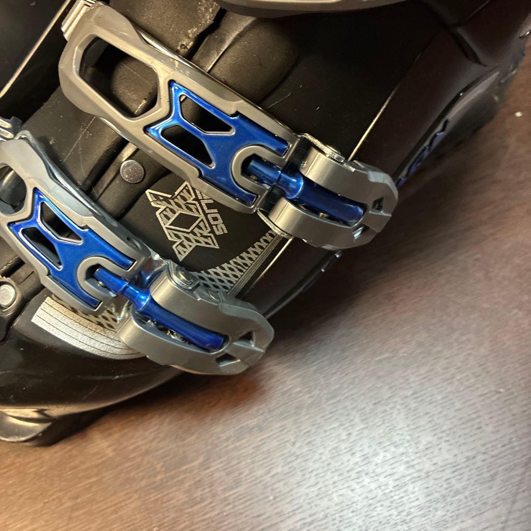 SALOMON スキー用ブーツ 黒 4バックル