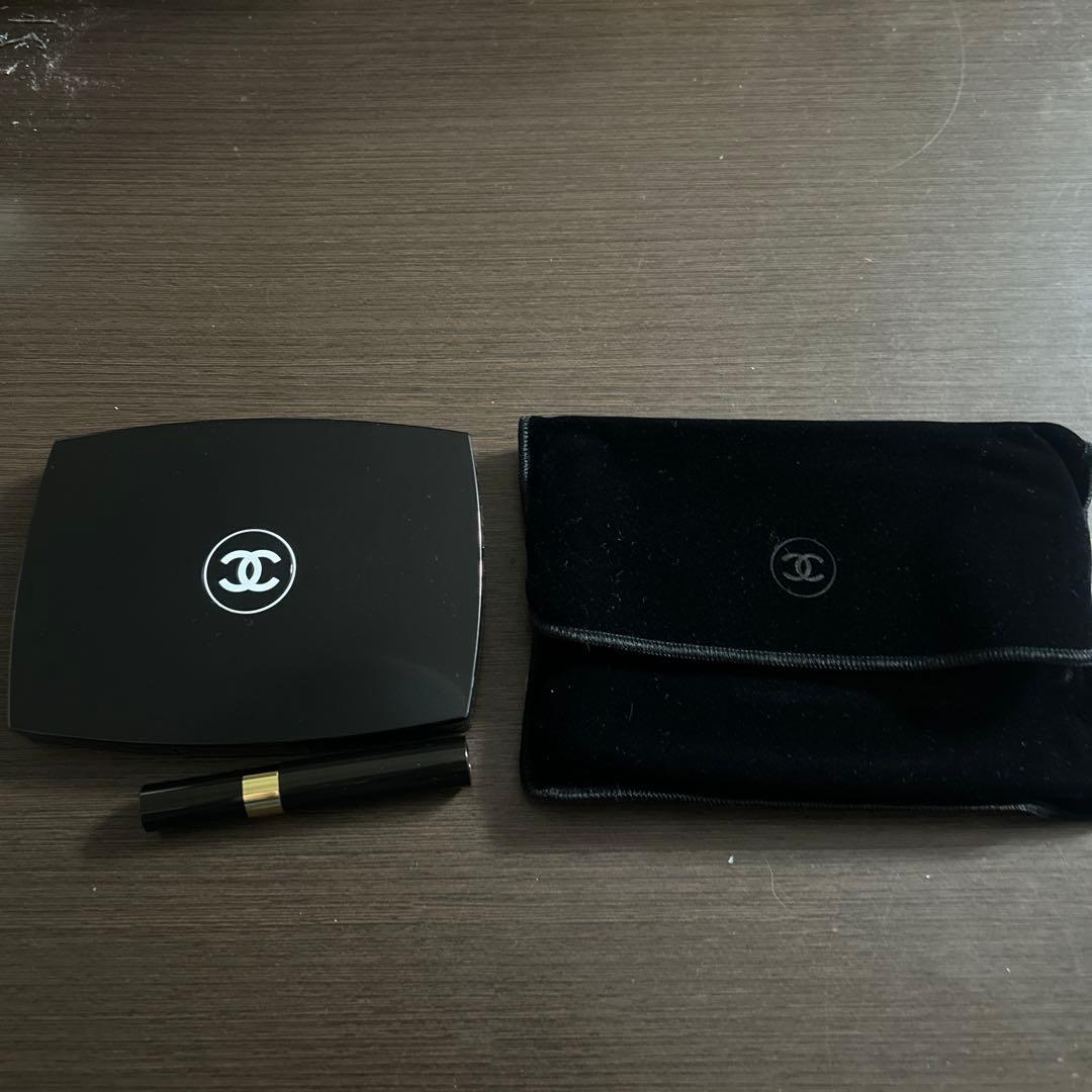 CHANEL アイシャドウパレット ベルベットポーチ＆マスカラ付き