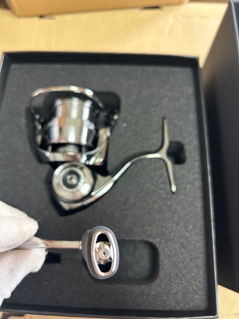 【新品未使用】ダイワ 22イグジストSF2000SS-P EXIST