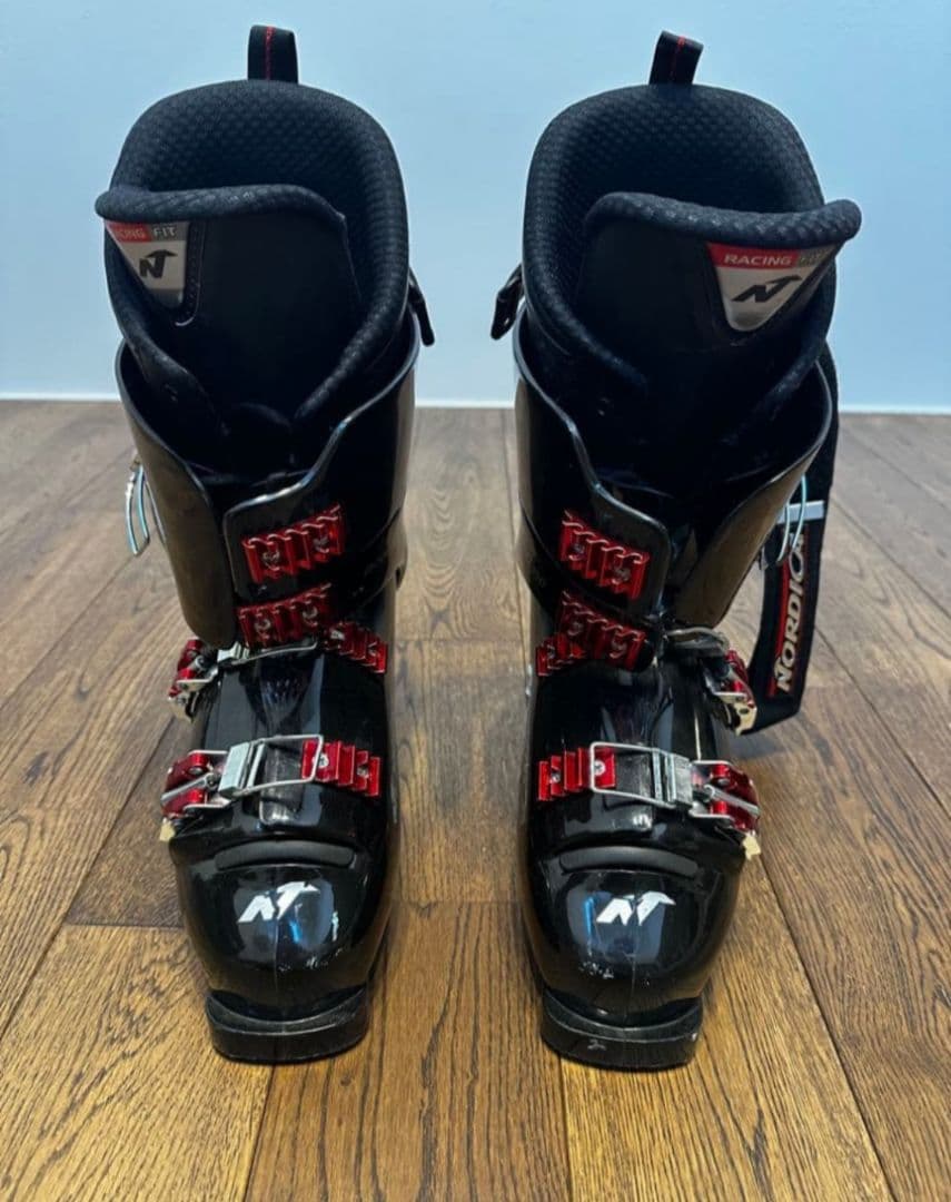 入手困難】TOKO チューンナップテーブル用スキーラック swix vola