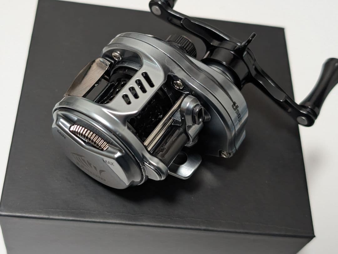 【新品】軽量126g ベイトフィネスリール 左ハンドル 中華リール