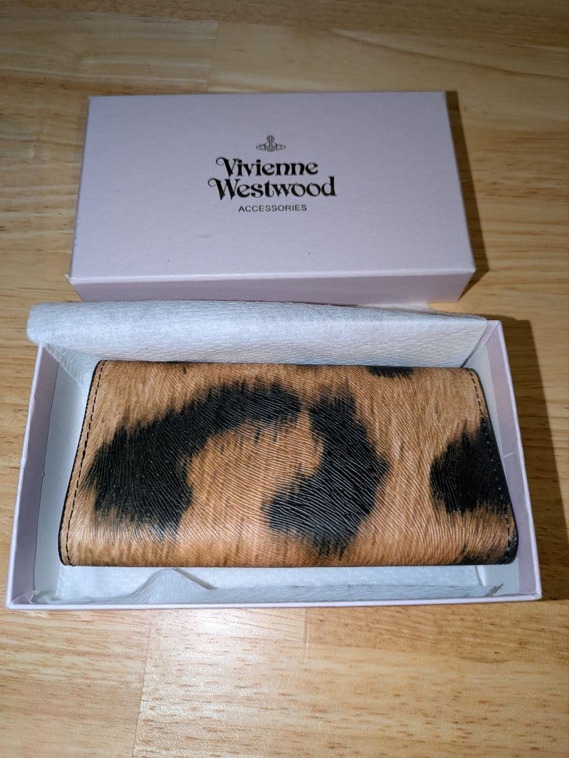 箱つき新品 レオパード キーケース ヴィヴィアン ウエストウッド