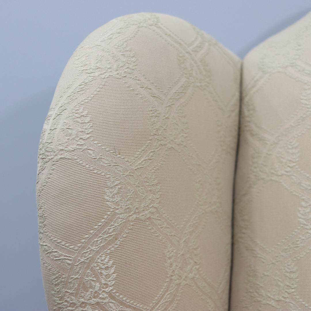 イーセンアーレン ウイングバックソファ オットマン アメリカ