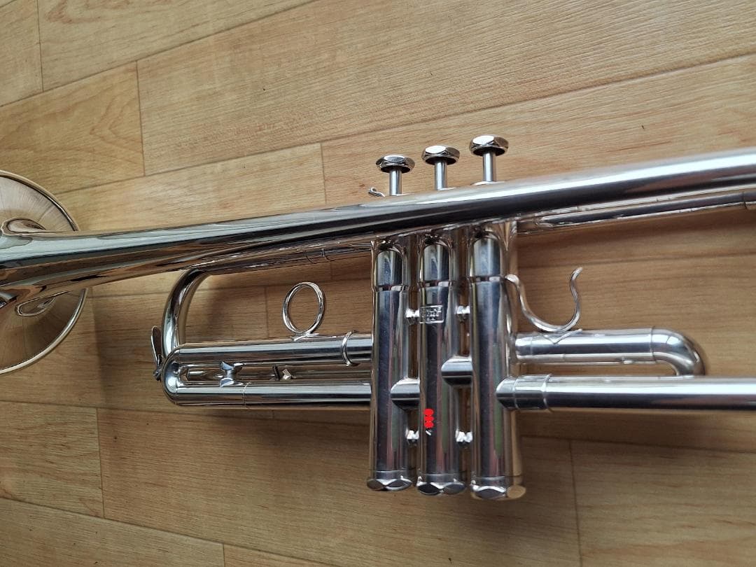 超美品 シルキー B♭トランペット B2 1971年製 シリアル4,000番台