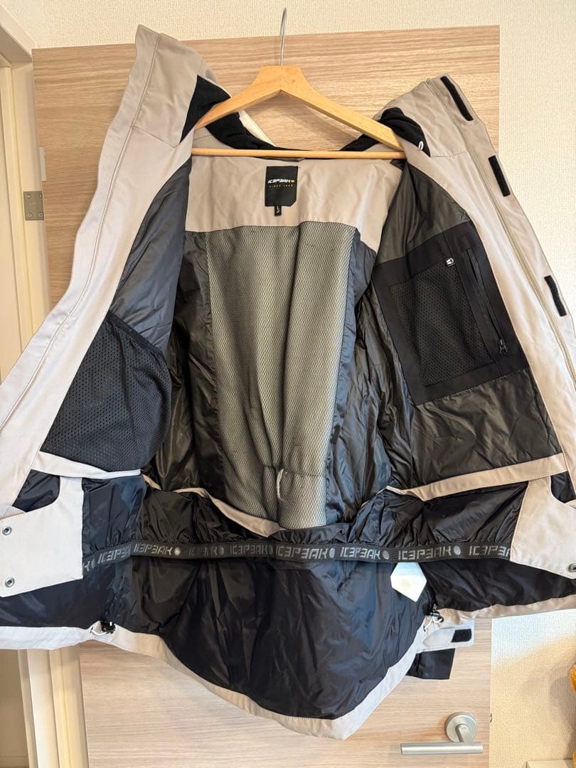 ICEPEAK 防水スキーウェア グレー ICEPEAK 防水スキーパンツ　黒