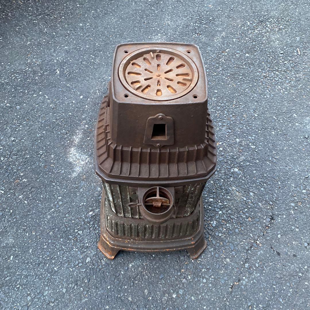 光鱗　薪ストーブ 石炭ストーブ　昭和レトロ