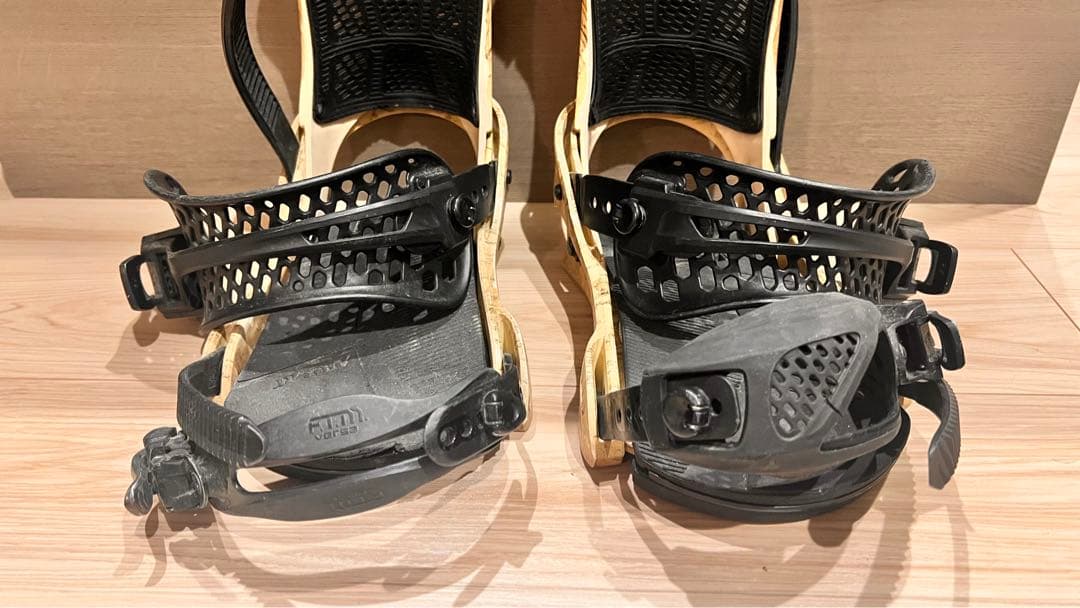 BURTON バートン メンズ スノーボードバインディング マラビータ　Mサイズ