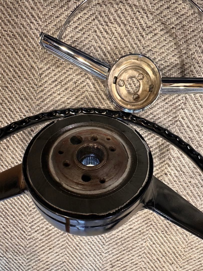 1964 インパラ　ステアリング　ホイール 黒