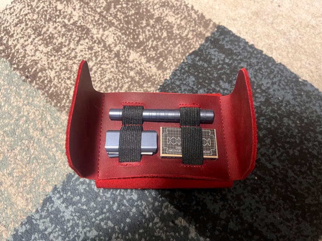 ヘンソンシェービング アグレッシブ 皮ケース付き Henson 替え刃60枚