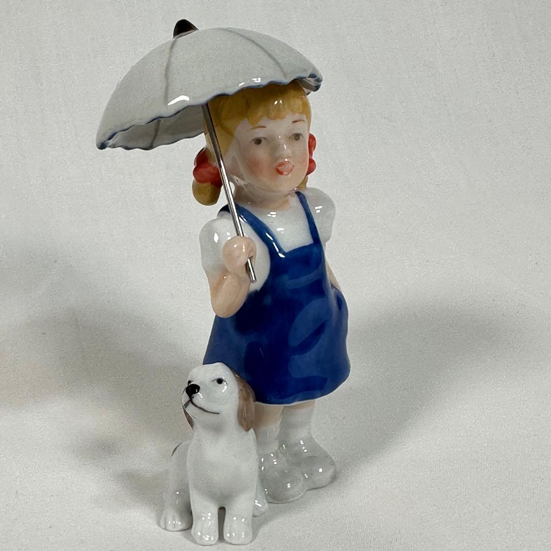 ロイヤルコペンハーゲン フィギュリン 少女と犬 - メルカリ