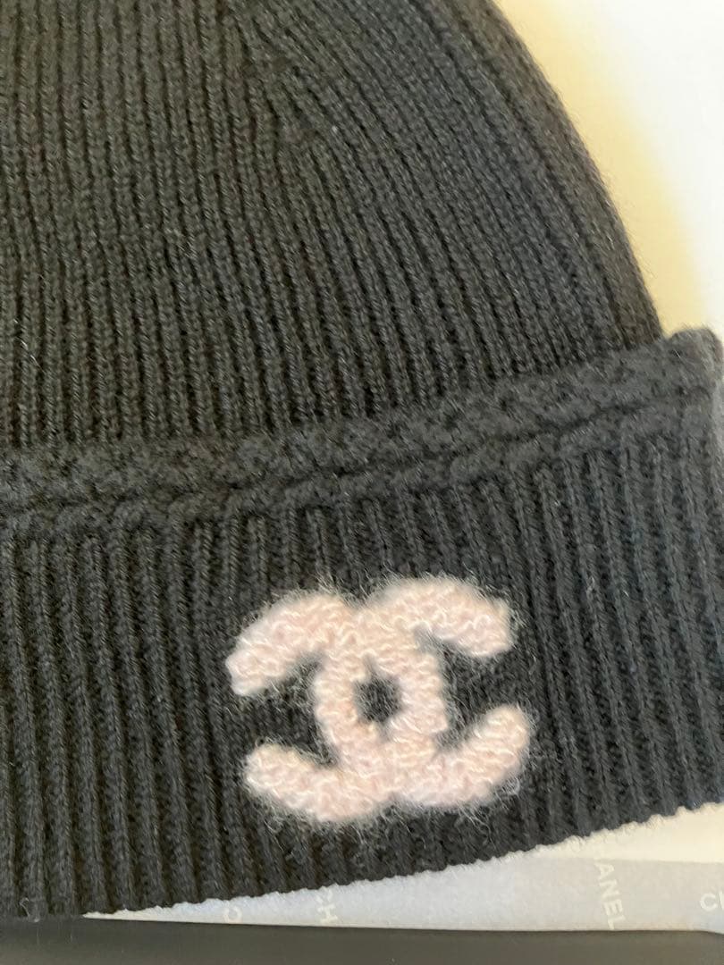 CHANELニット帽❤︎ブラック&ピンク　25B 最新作