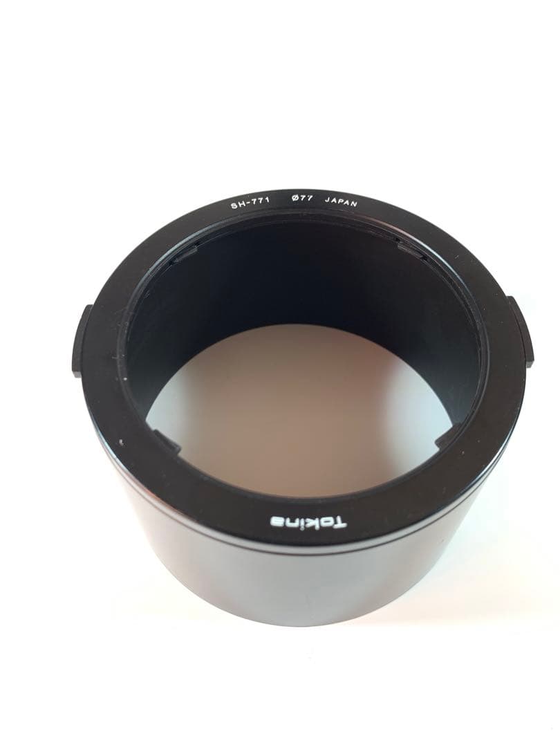 ニコンFマウントのトキナーズームレンズ80-200mm f/2.8