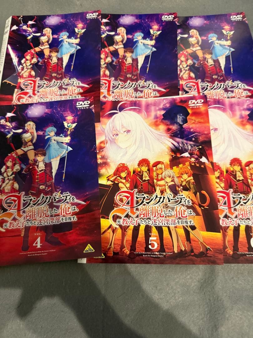 Aランクパーティを離脱した俺は元教え子たちと迷宮深部を目指す。 DVD 全6巻