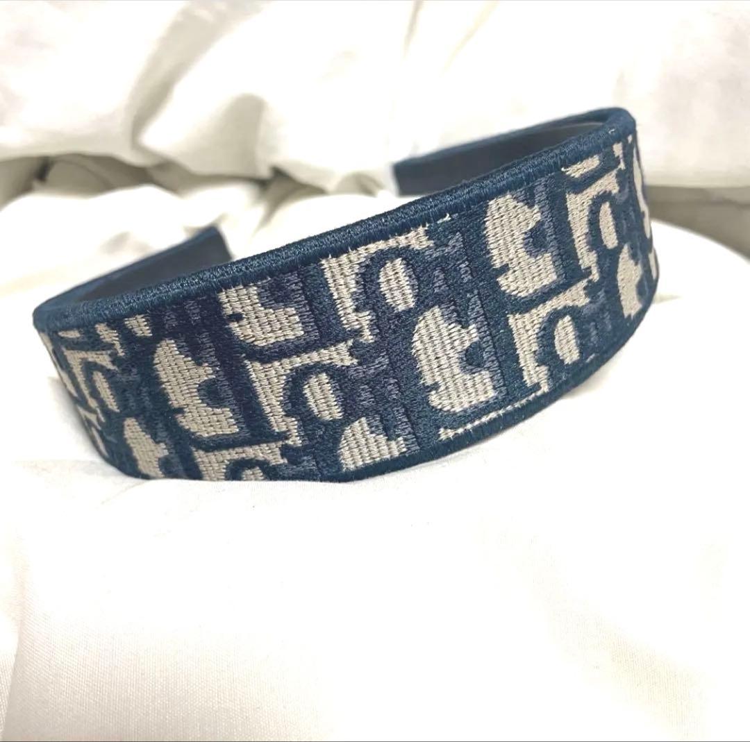 diorカチューシャ