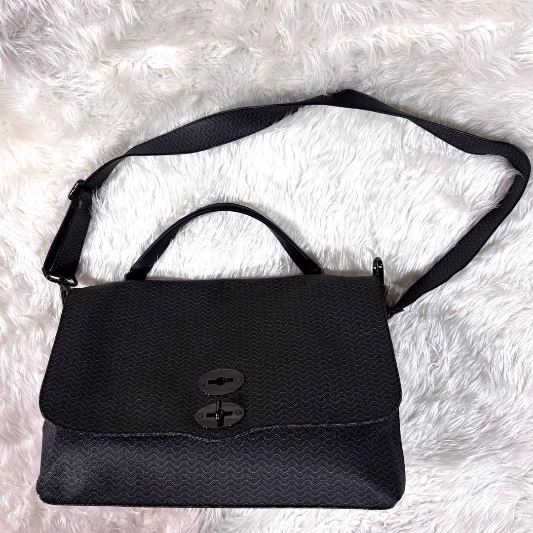 美品✨ザネラート ポスティーナ ショルダーバッグ 黒 ブラック