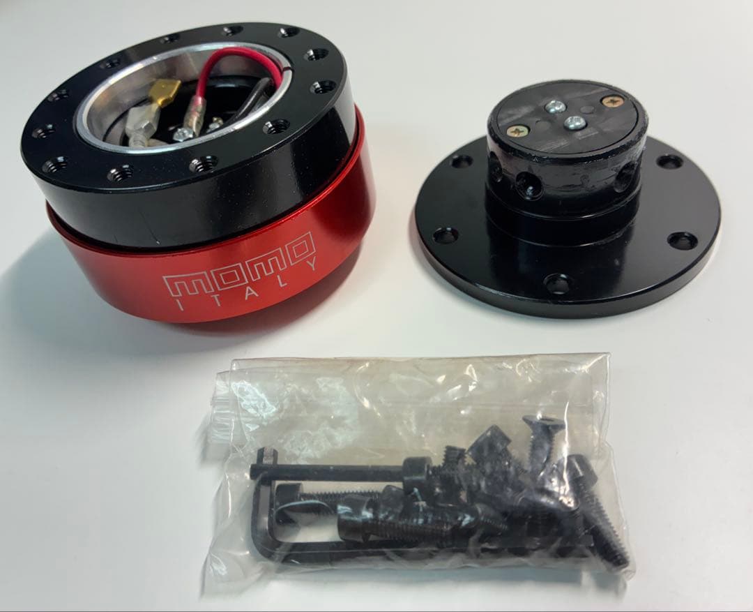 MOMO NARDI 対応 クイックリリース ステアリング ボス/ホーンボタン