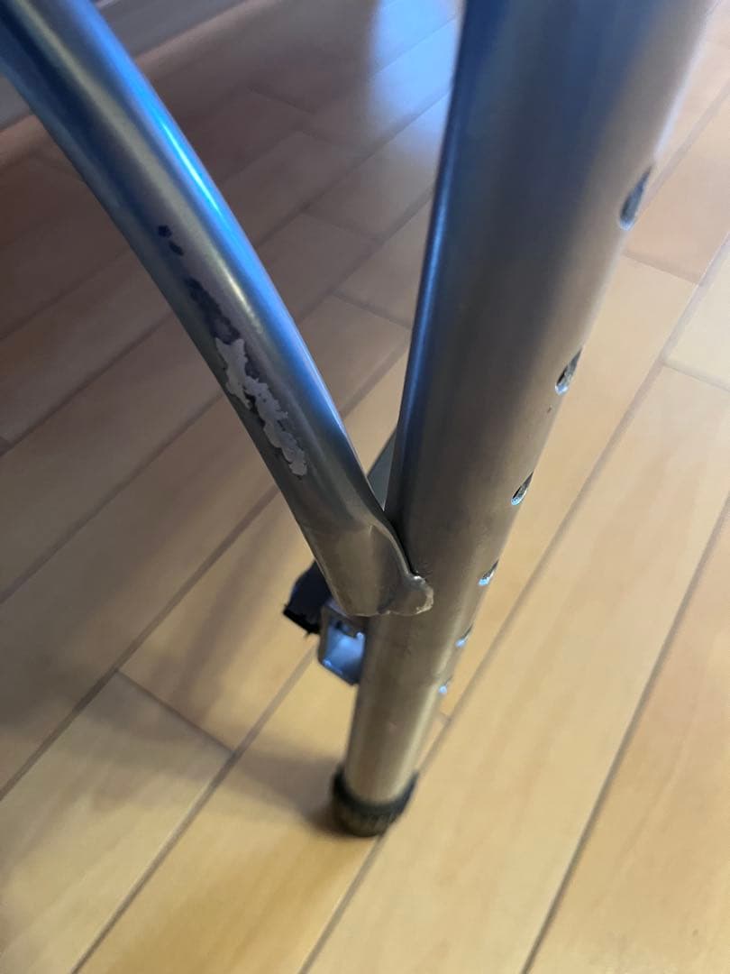 セブンエステ超軽量アルミ製　折りたたみ 簡易ベッド FLY エステべッド