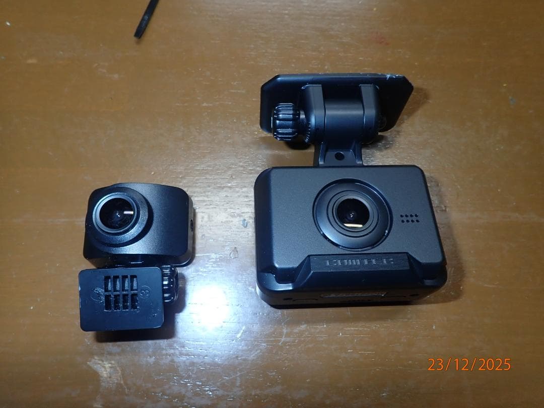 ZDR043 ドライブレコーダー デュアルカメラ(美品）