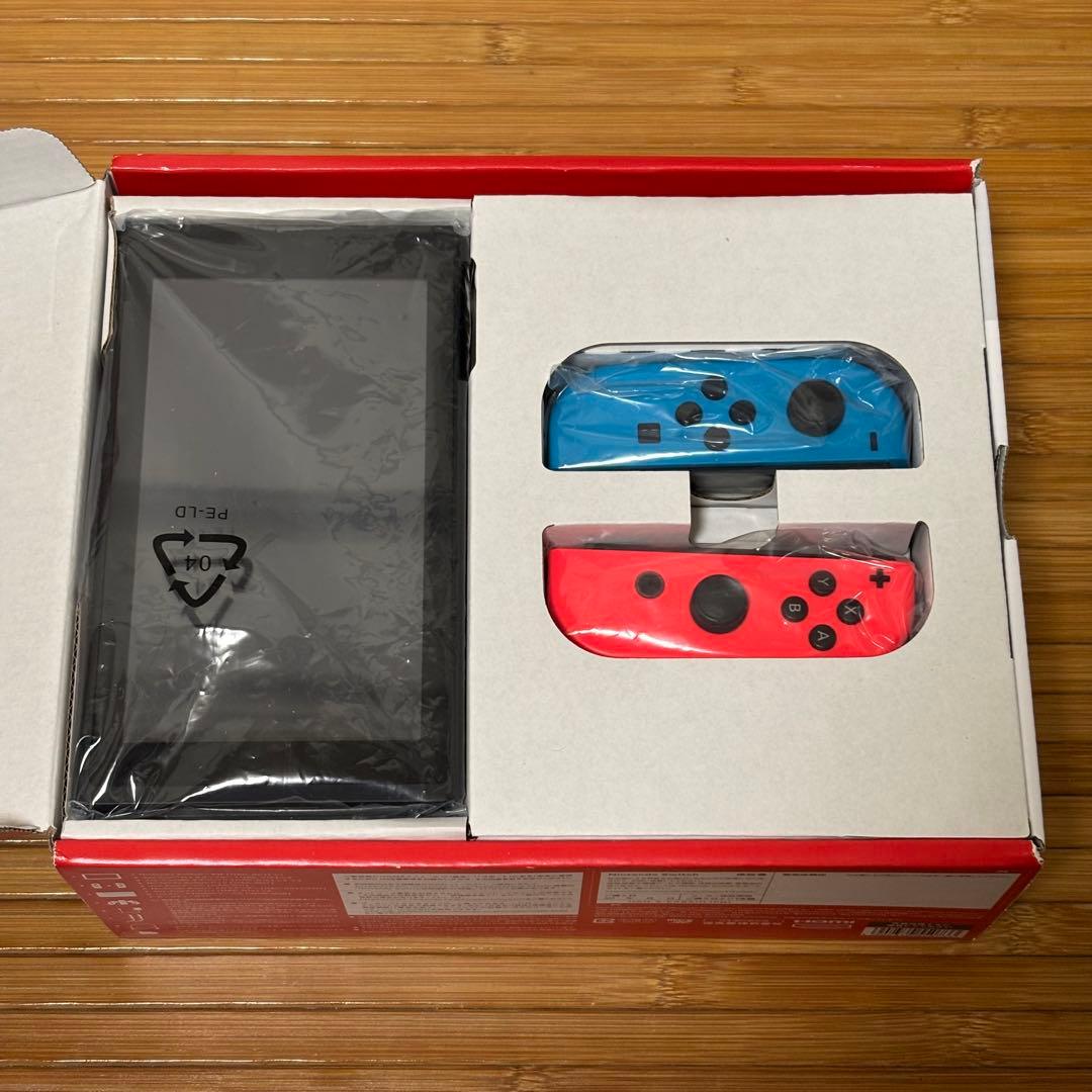 n*3様 【バッテリー強化版】Nintendo Switch 本体